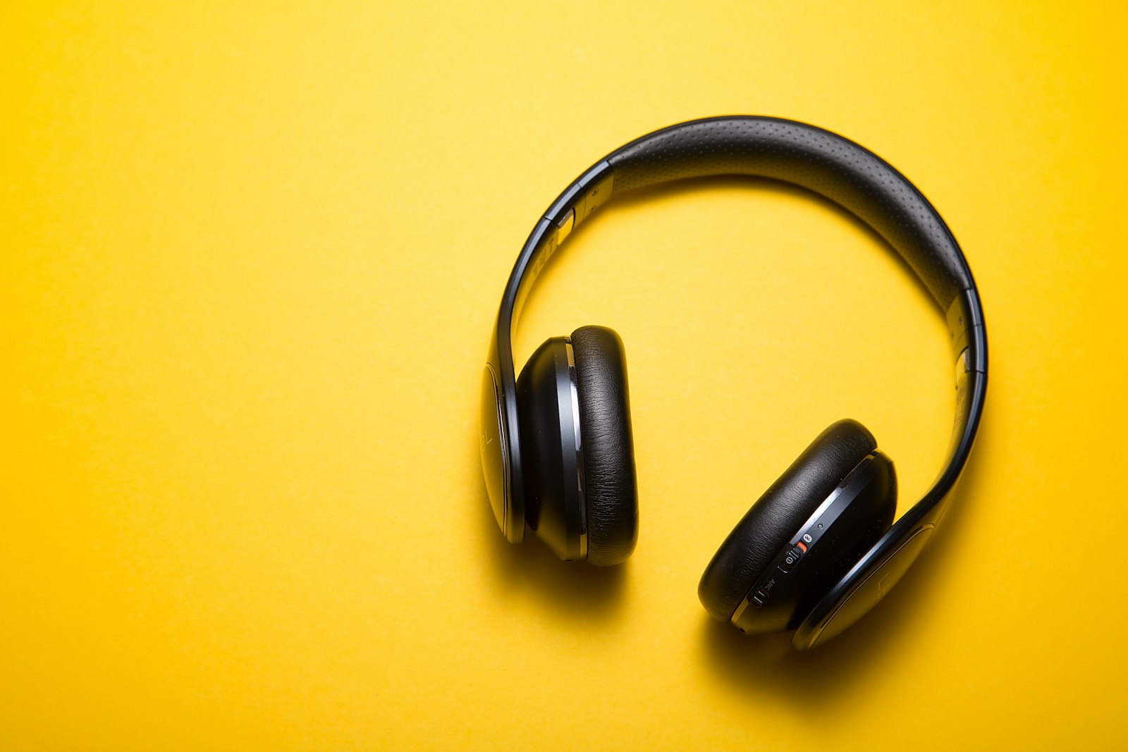 Sony WH-1000XM5 Kablosuz Gürültü Engelleyici Kulaklık